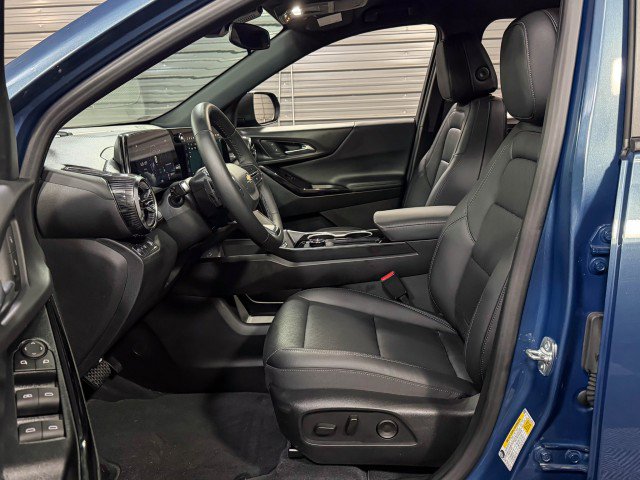 Used 2026 Chevrolet Equinox LT w/ Convenience Package II image 13