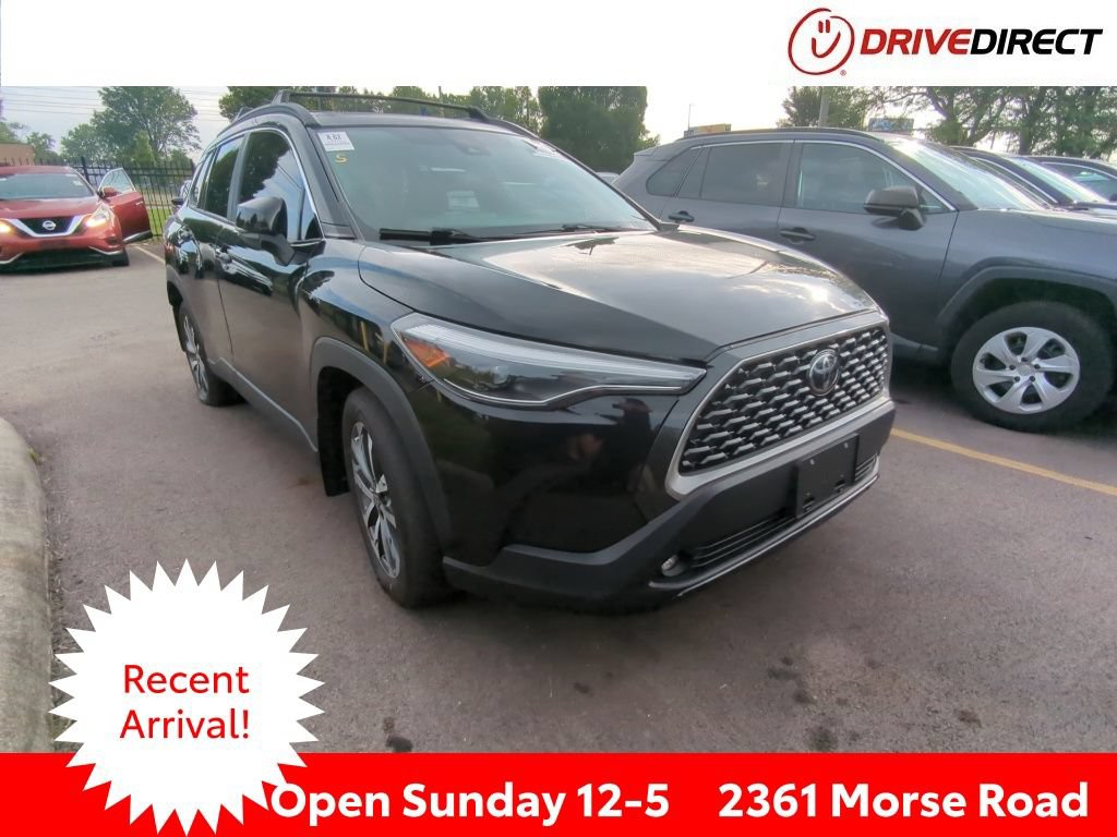 Used 2022 Toyota Corolla Cross XLE w/ Convenience Package