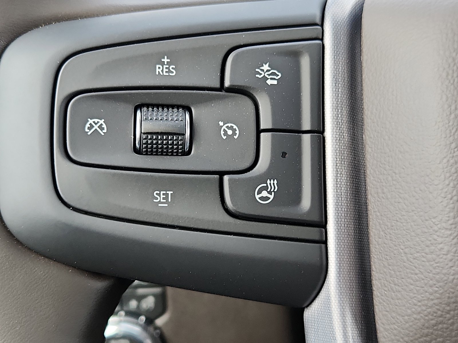 New 2026 GMC Sierra 1500 SLT image 14