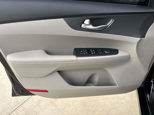 Used 2021 Kia Forte LXS image 30