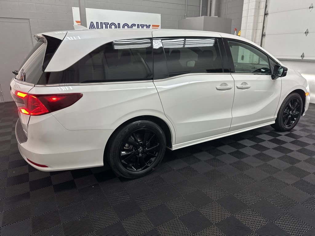 Used 2024 Honda Odyssey Sport image 10