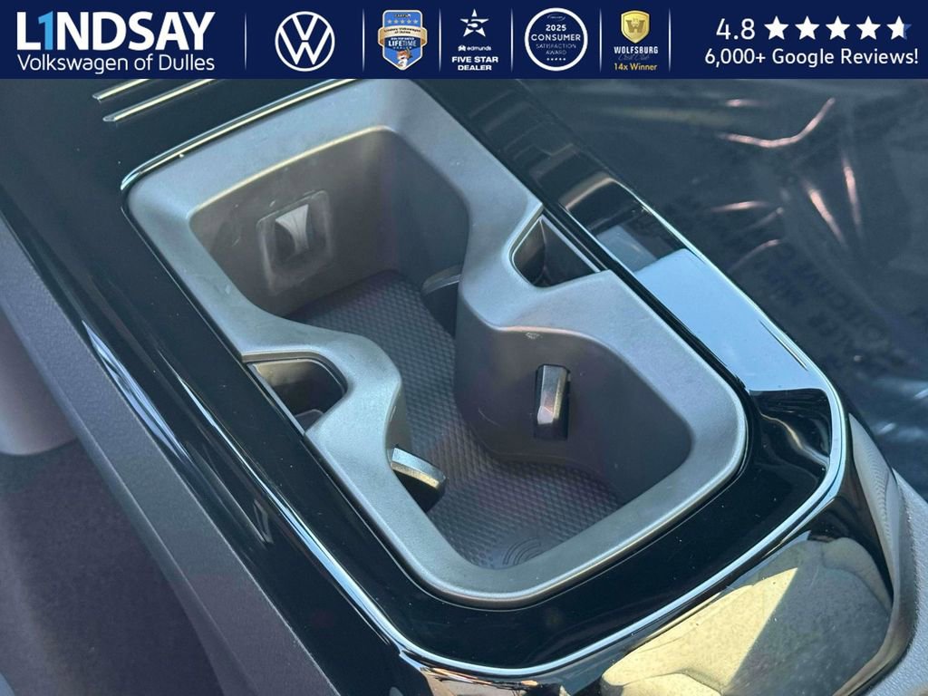 Used 2021 Volkswagen ID.4 Pro S w/ Gradient Package image 16
