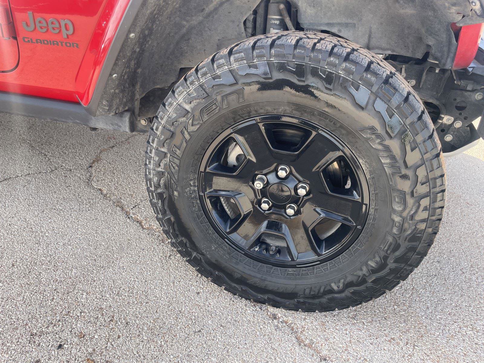 Used 2021 Jeep Gladiator Mojave AWD/4WD image 36