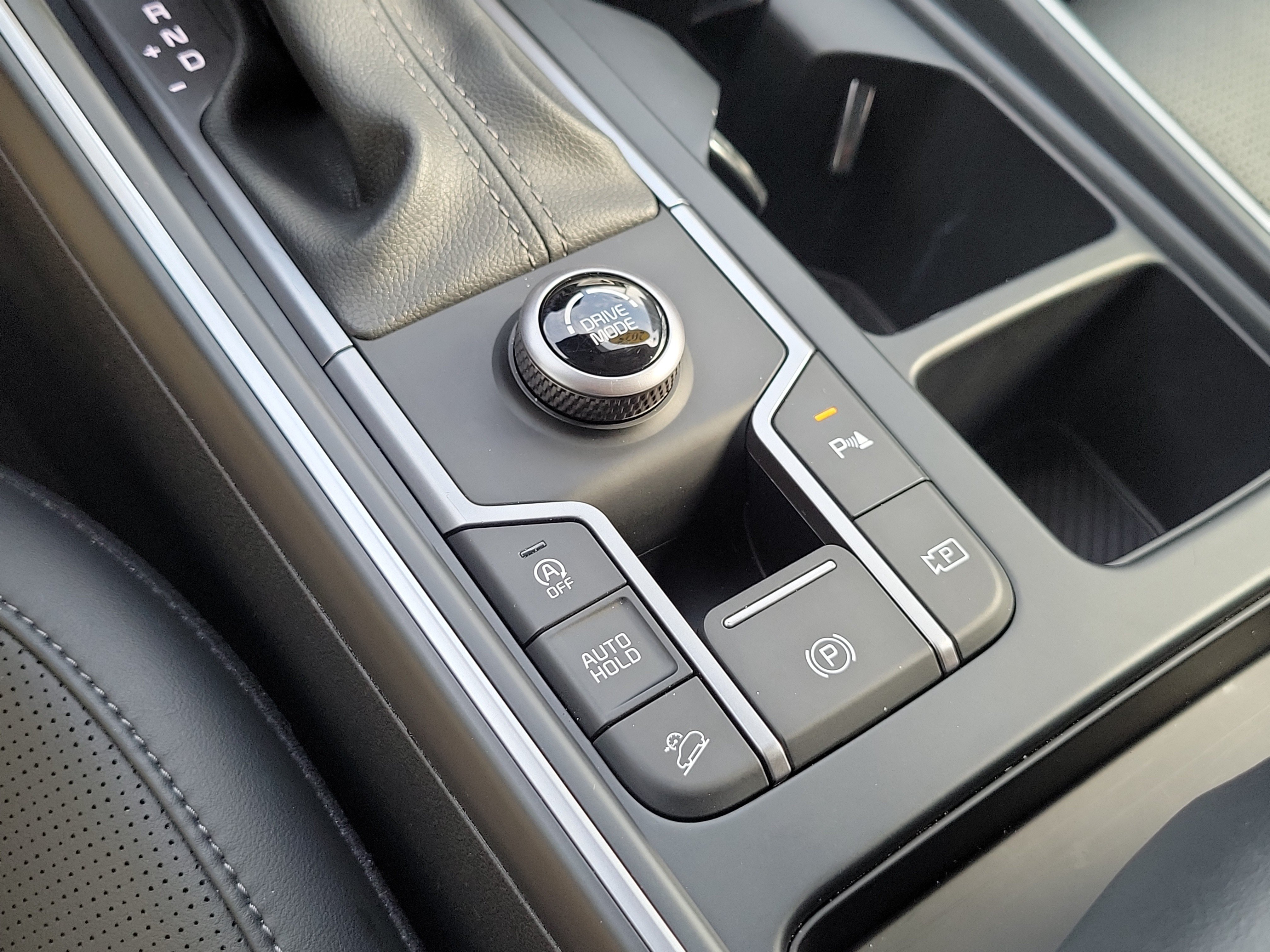 Certified 2025 Kia Sorento S w/ Panoramic Sunroof Package FWD image 33