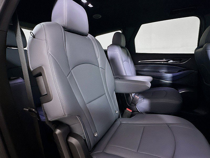 Used 2023 Buick Enclave Essence w/ Sport Touring Edition FWD image 26