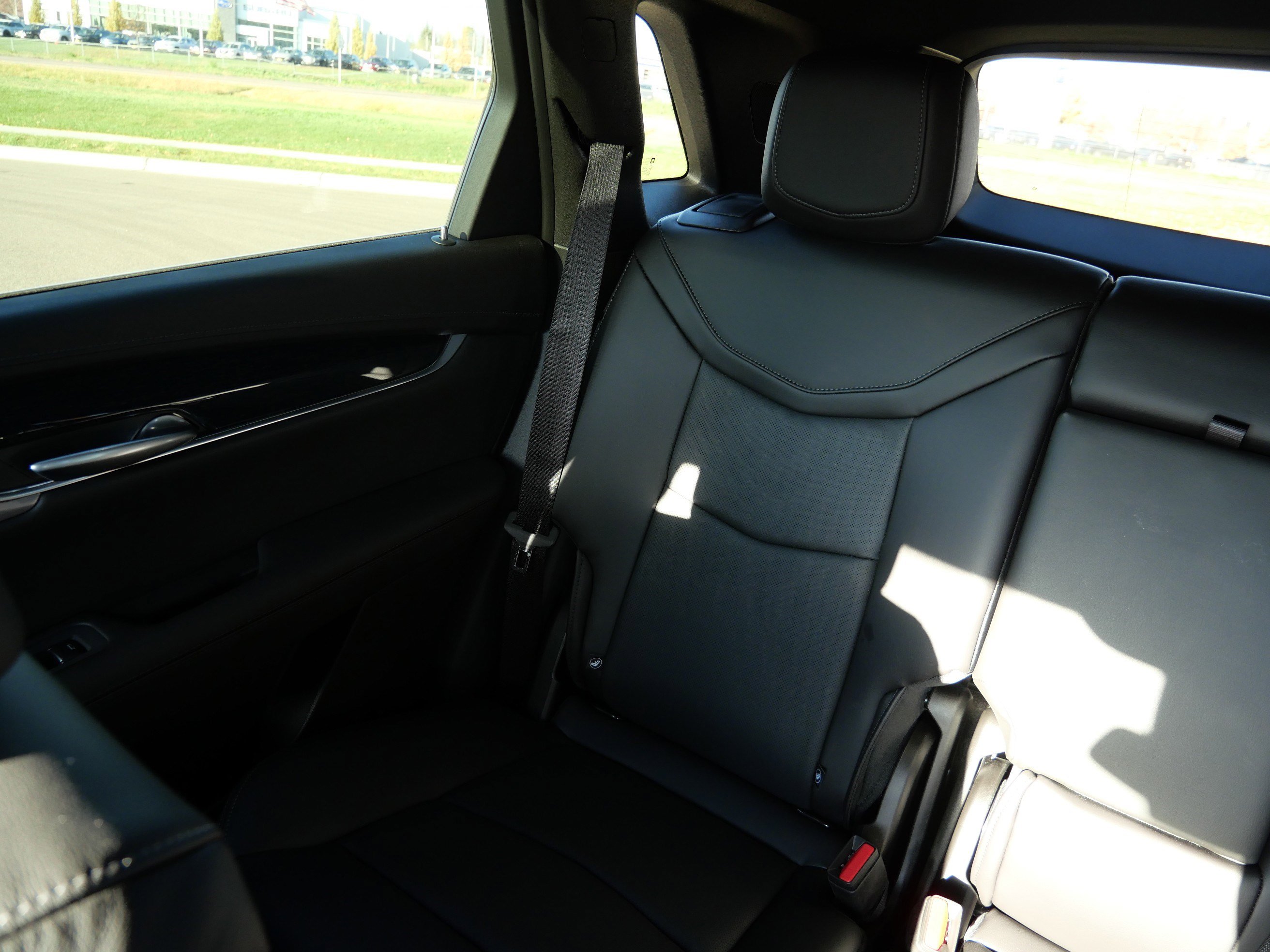 Used 2025 Cadillac XT5 Premium Luxury w/ LPO, Floor Liner Package image 10