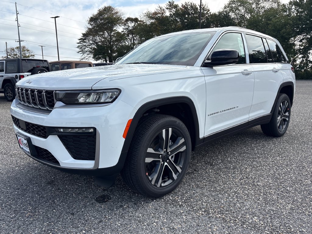 New 2027 Jeep Grand Cherokee Limited AWD/4WD image 4