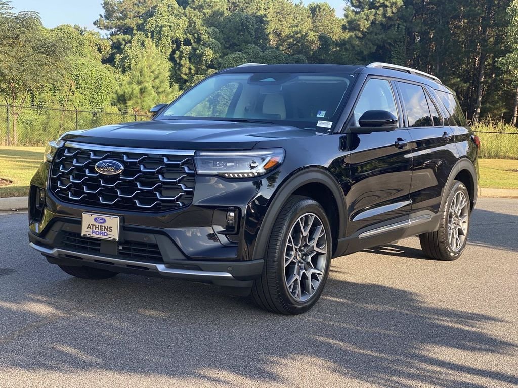 Used 2025 Ford Explorer Platinum w/ Ultimate Package AWD/4WD image 11