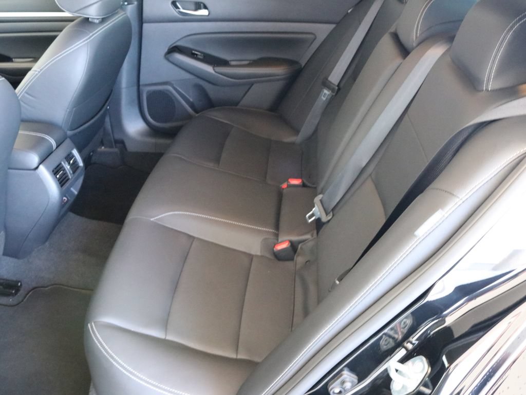 Used 2025 Nissan Altima 2.5 SL AWD/4WD image 31