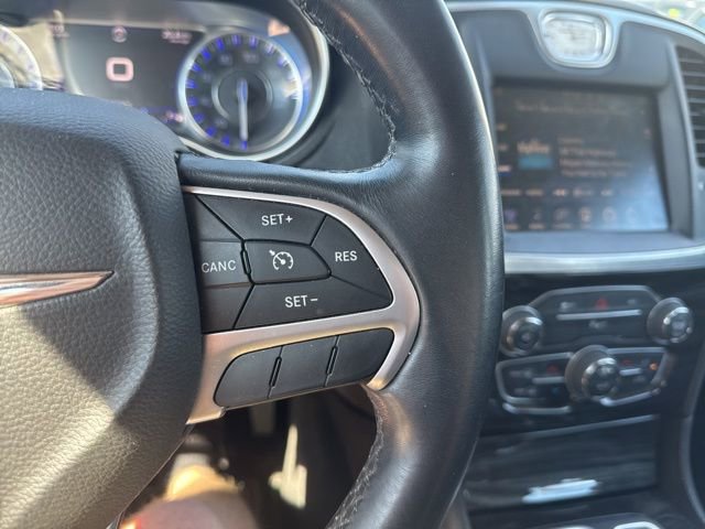 Used 2015 Chrysler 300 Limited w/ 300 Premium Group image 22