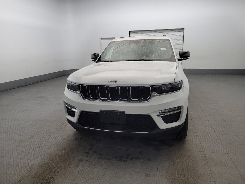 Used 2023 Jeep Grand Cherokee Limited image 15