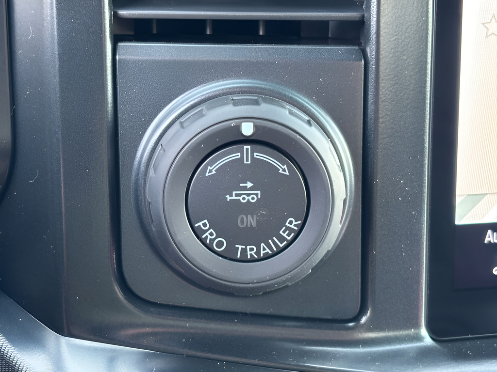New 2026 Ford F250 Platinum AWD/4WD image 17