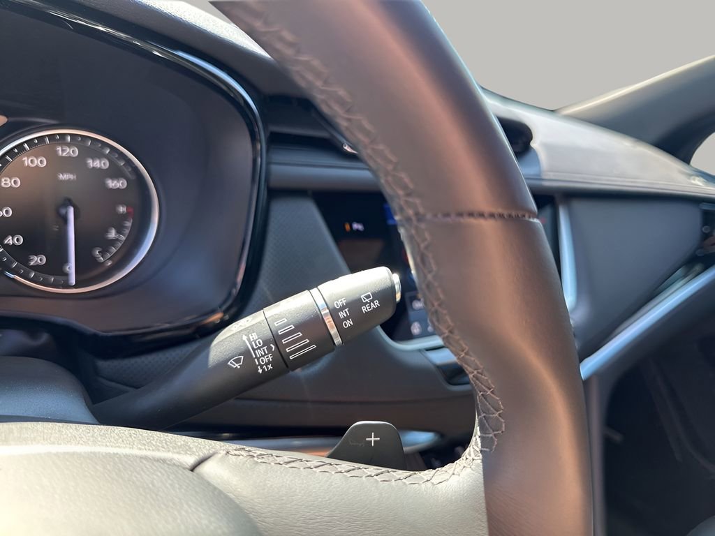 New 2025 Cadillac XT6 Luxury image 33