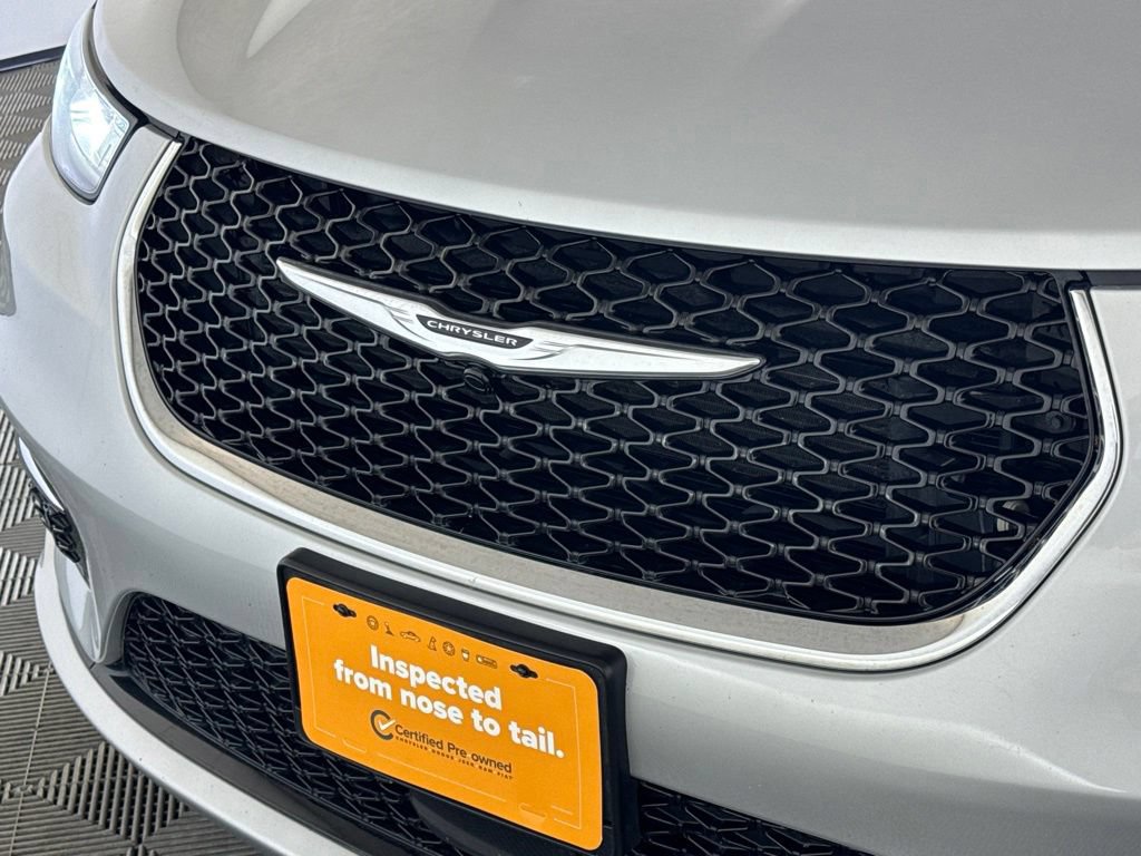 Certified 2024 Chrysler Pacifica Touring-L FWD image 47