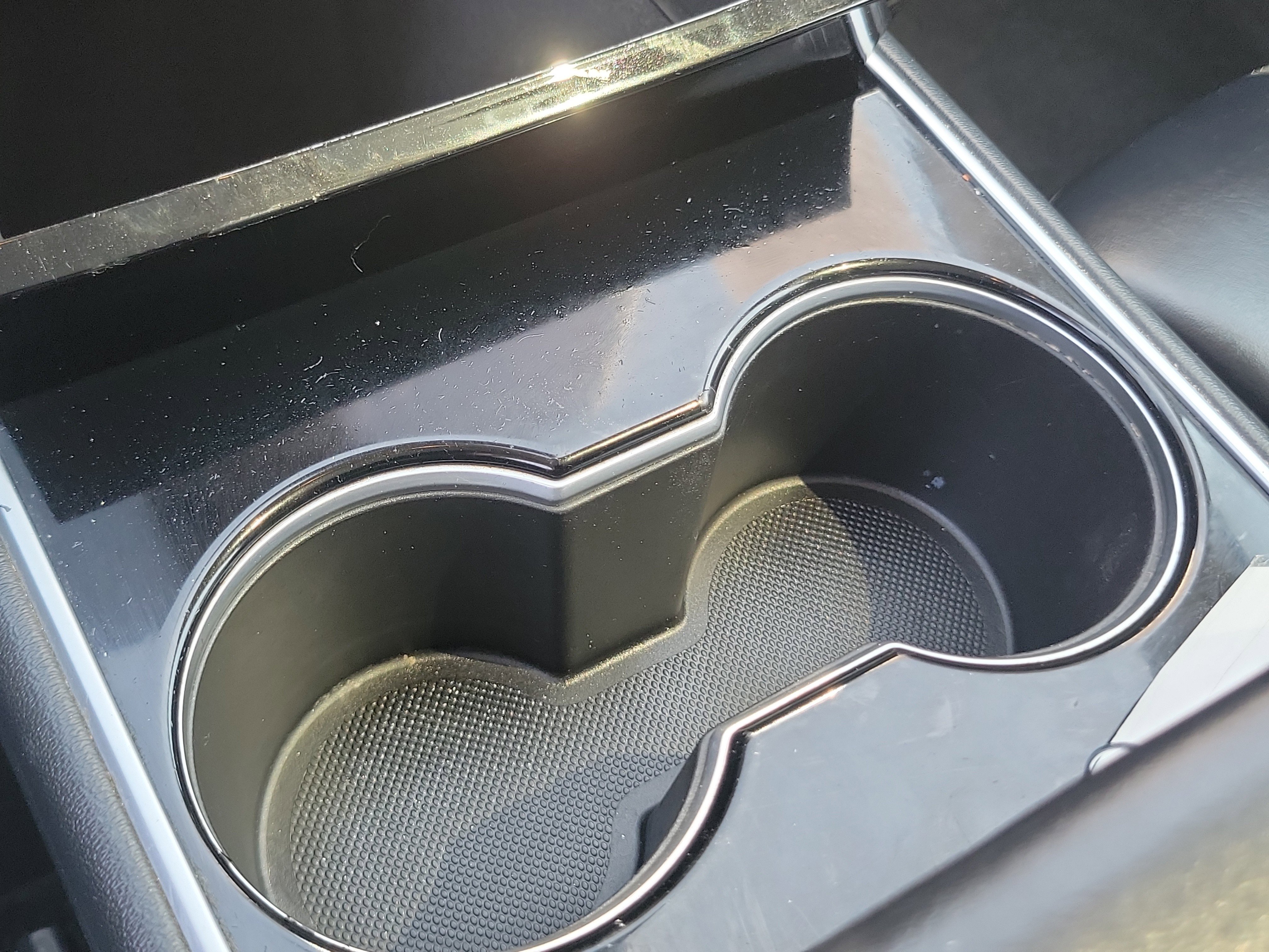 Used 2021 Tesla Model Y Long Range image 17