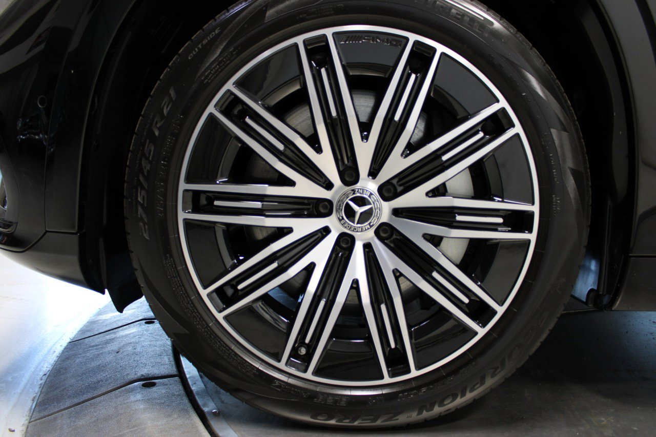 Used 2023 Mercedes-Benz EQS 580 4MATIC SUV image 35