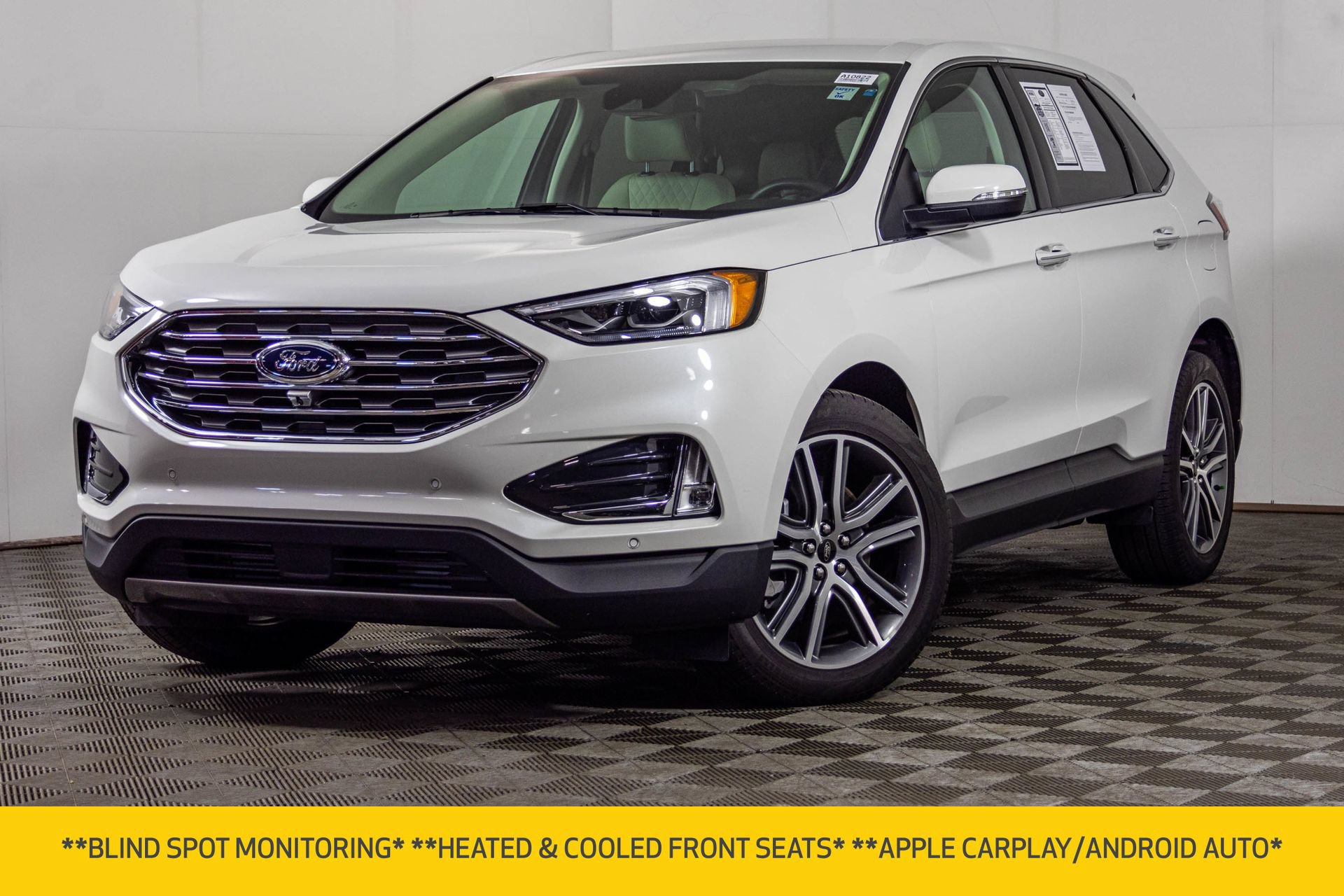 Used 2024 Ford Edge Titanium w/ Equipment Group 301A AWD/4WD image 2