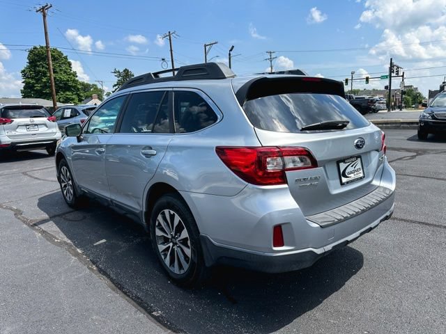 Used 2015 Subaru Outback 2.5i Limited AWD/4WD image 6