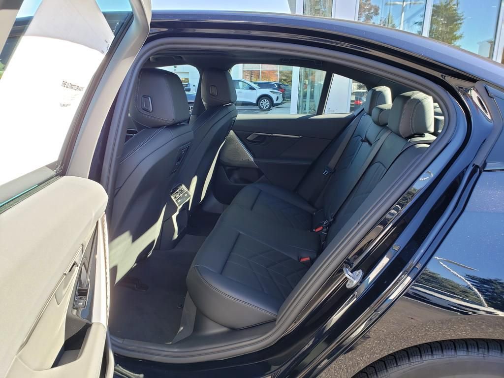 New 2026 BMW 530i xDrive image 12