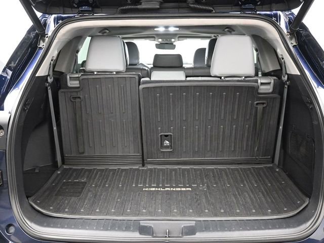 Used 2022 Toyota Highlander XLE image 33
