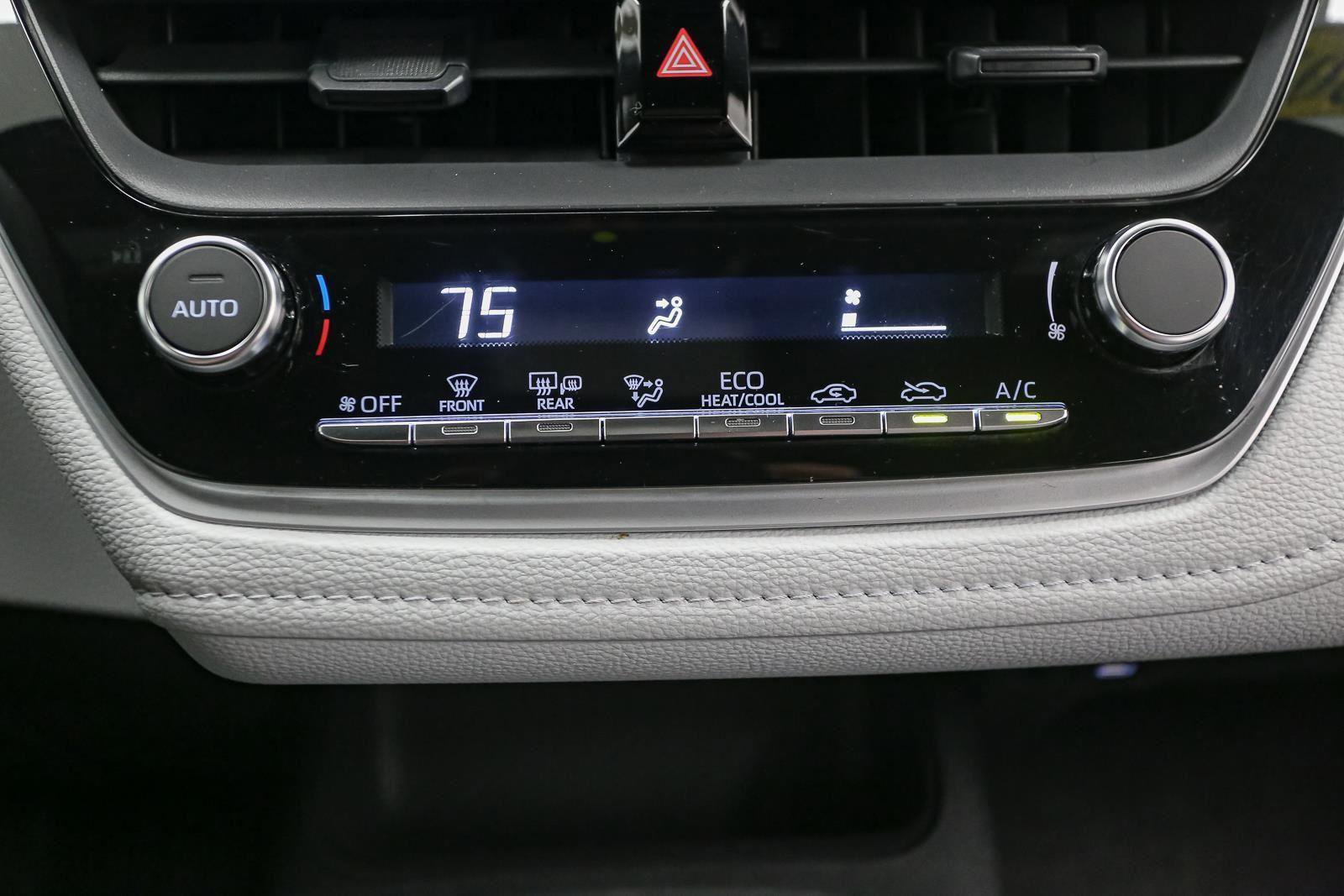 Used 2024 Toyota Corolla SE FWD image 29