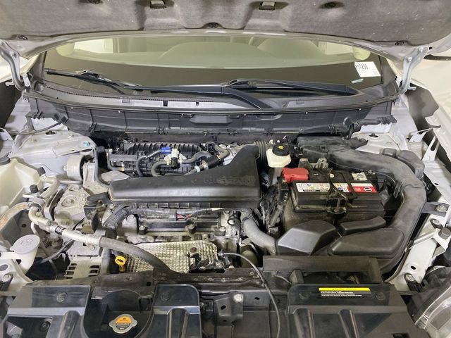 Used 2019 Nissan Rogue S AWD/4WD image 16