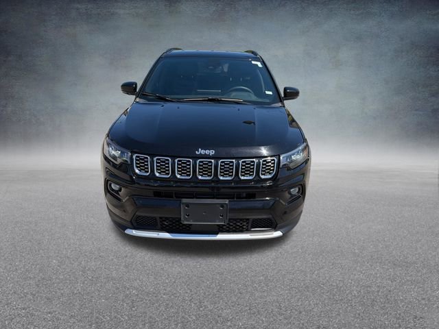 Used 2025 Jeep Compass Limited image 15