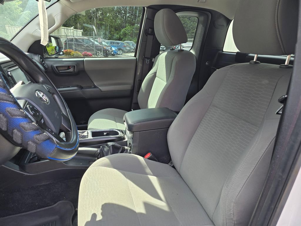 Used 2018 Toyota Tacoma SR RWD image 13