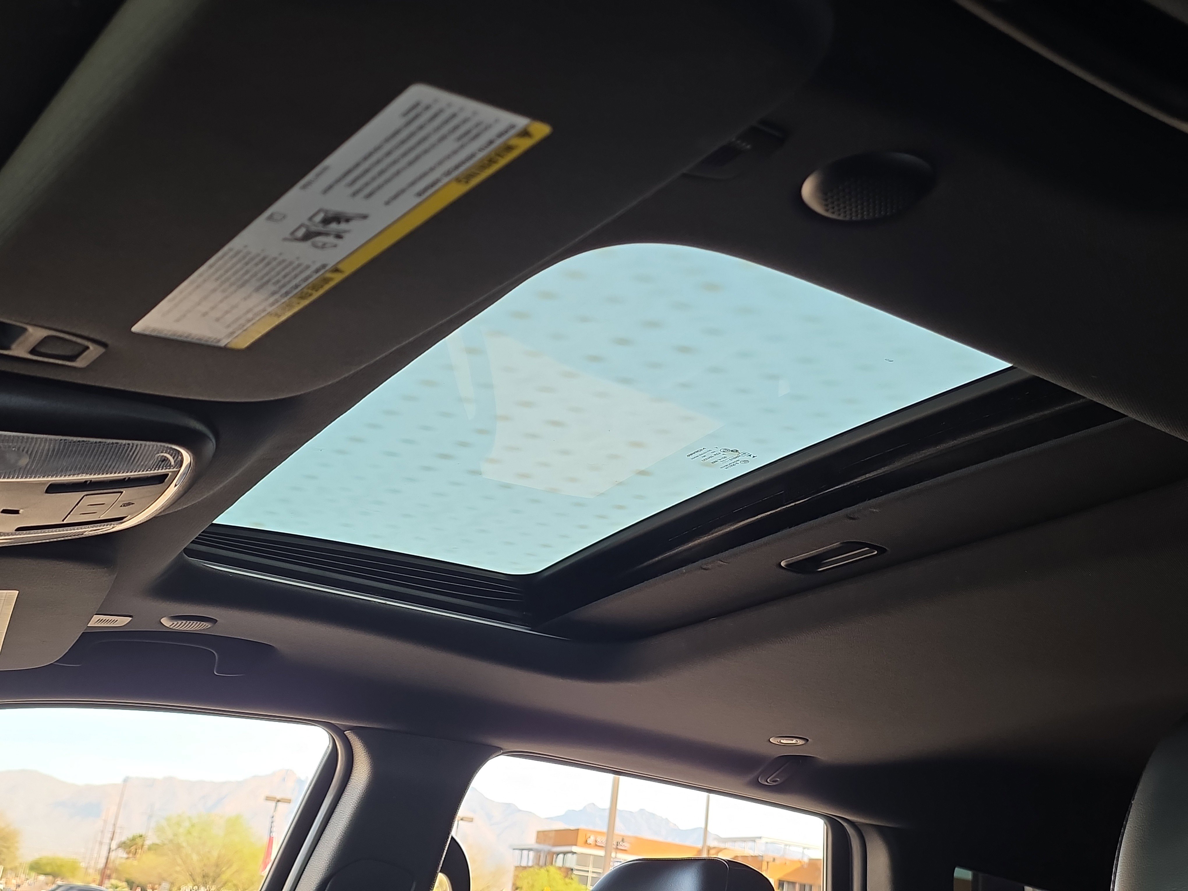 Used 2022 Jeep Grand Cherokee Laredo X image 15