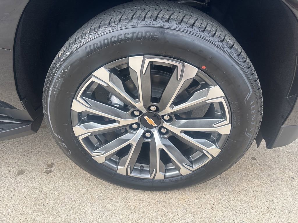 New 2026 Chevrolet Tahoe High Country w/ Sun And Tow Package AWD/4WD image 5