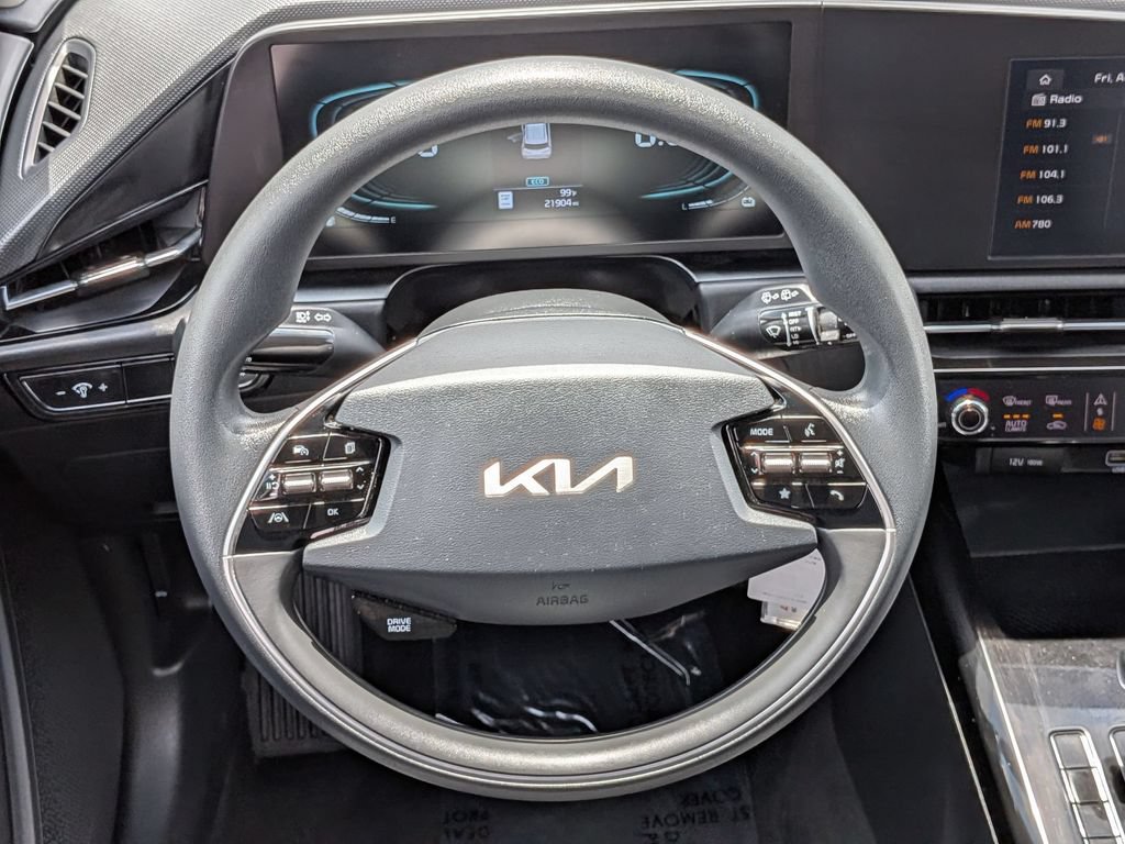 Used 2025 Kia Niro LX FWD image 19