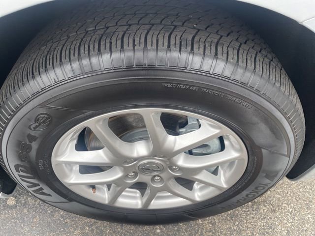 Used 2024 Chrysler Pacifica Touring-L image 18