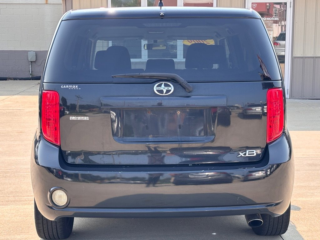 Used 2009 Scion xB image 4