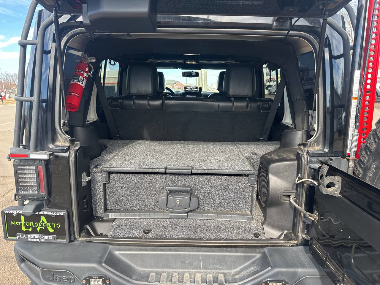 Used 2013 Jeep Wrangler Unlimited Rubicon image 14