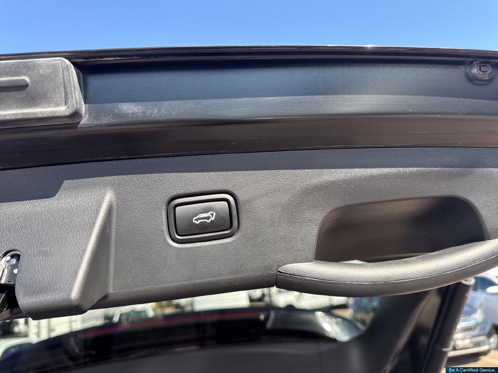 Used 2025 Hyundai Tucson Limited AWD/4WD image 32