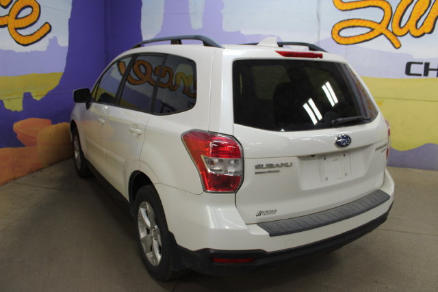Used 2016 Subaru Forester 2.5i Premium w/ All-Weather Package AWD/4WD image 6
