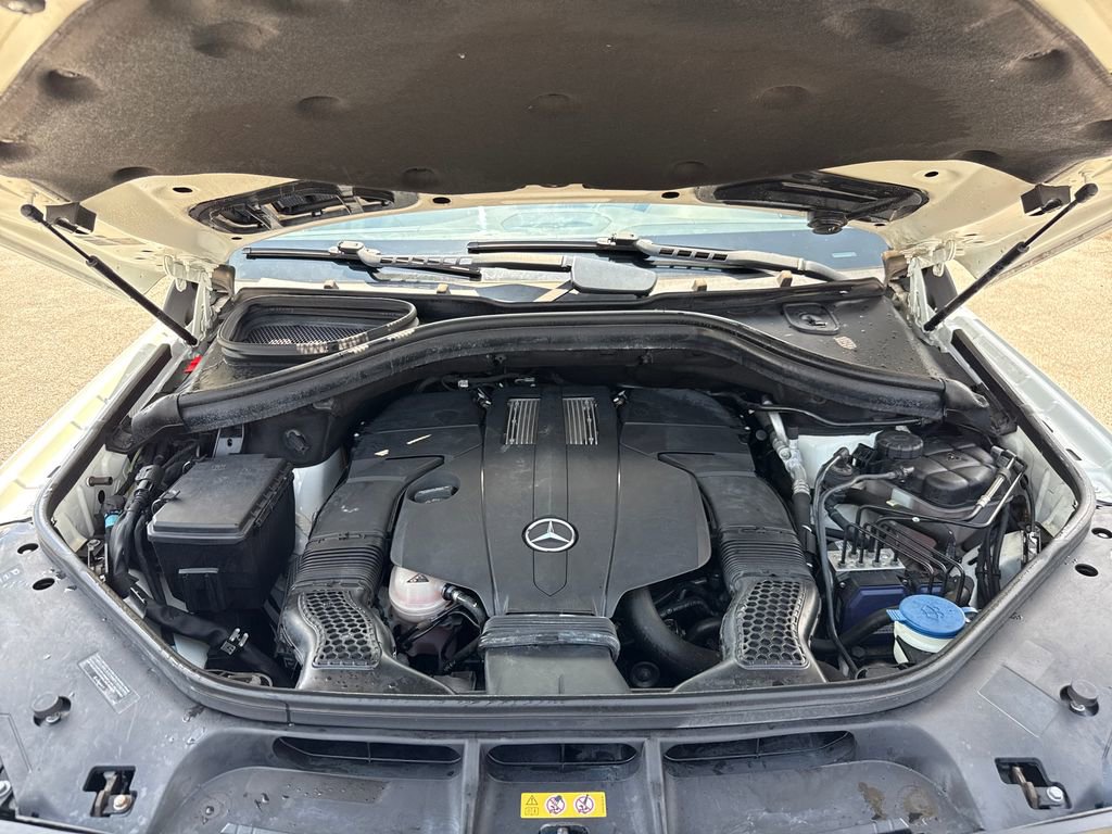 Used 2017 Mercedes-Benz GLS 450 4MATIC image 31