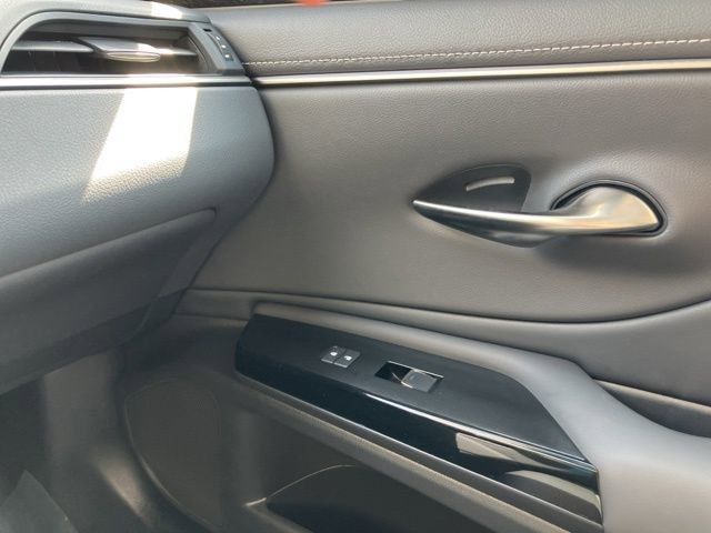 Used 2025 Lexus ES 350 w/ Premium Package image 27