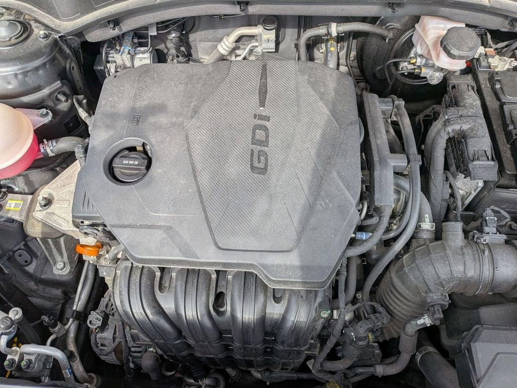 Used 2023 Kia Sorento LX image 28