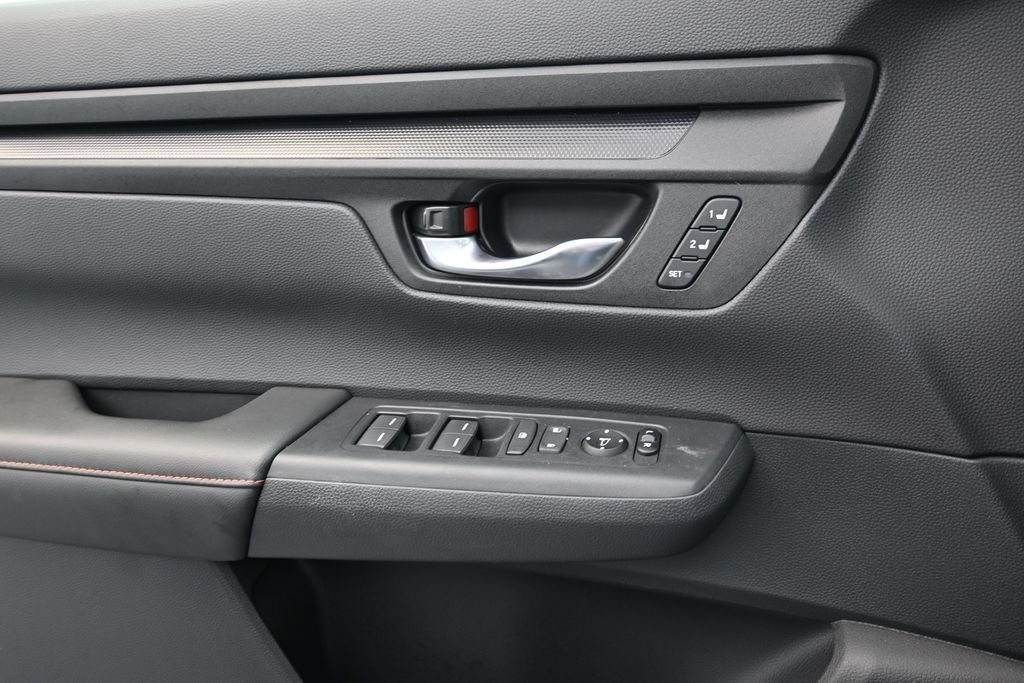 Used 2025 Honda CR-V Sport-L image 16