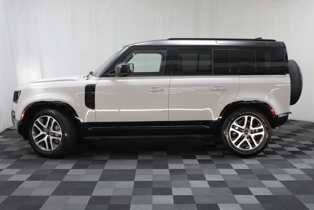 Certified 2026 Land Rover Defender 110 X-Dynamic SE AWD/4WD image 4