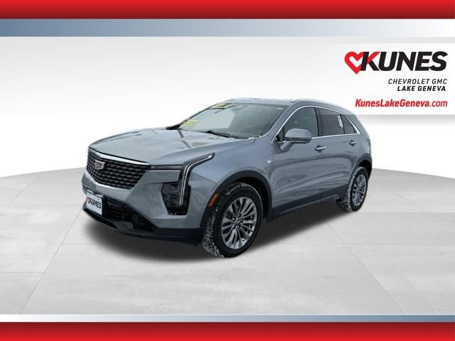 Used 2025 Cadillac XT4 Premium Luxury image 11