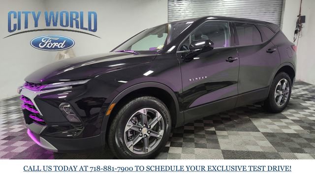 Used 2025 Chevrolet Blazer LT image 4