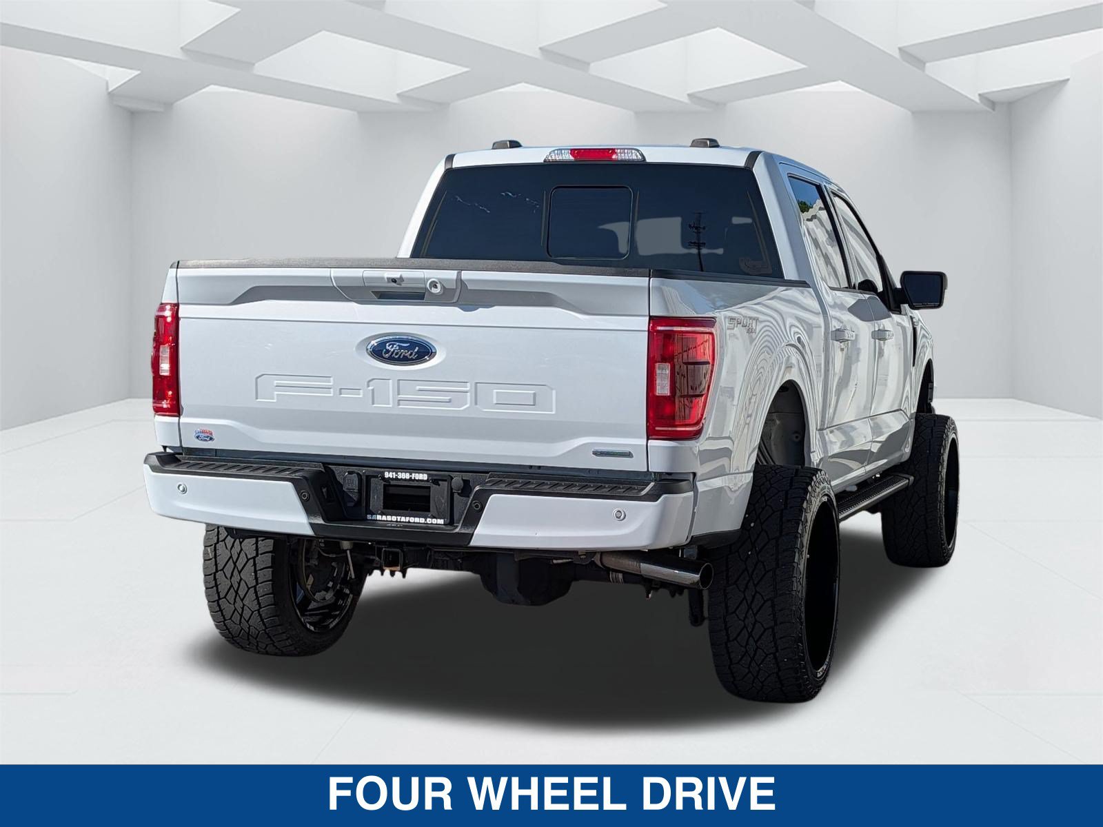 Used 2022 Ford F150 XLT w/ Equipment Group 302A High AWD/4WD image 5