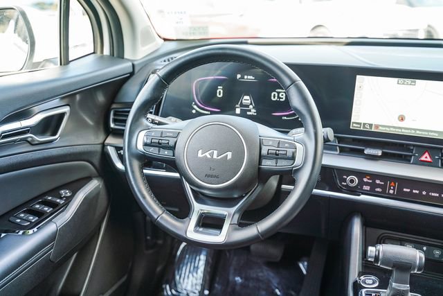 Used 2023 Kia Sportage EX image 16