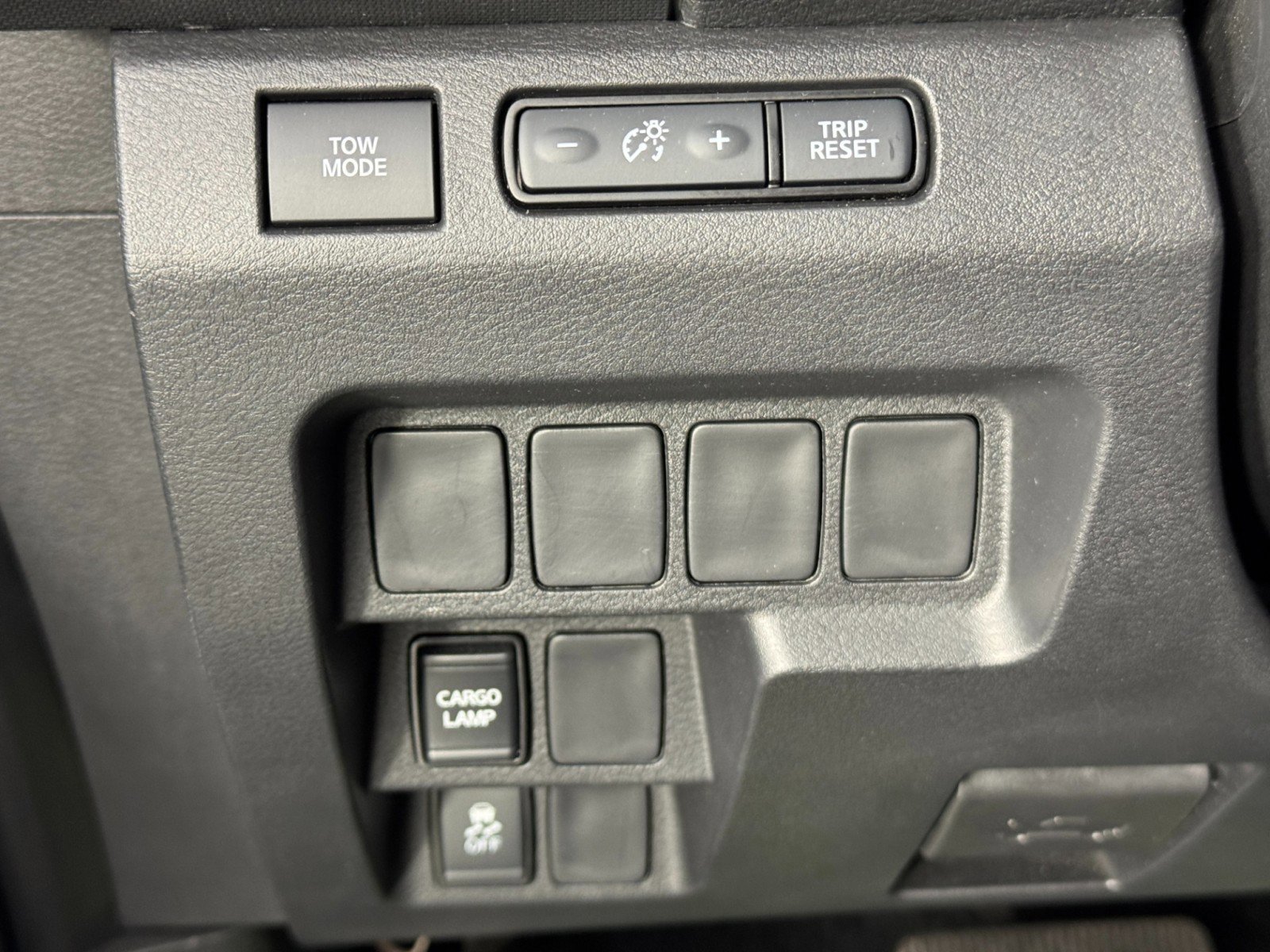 Used 2022 Nissan Frontier SV image 15