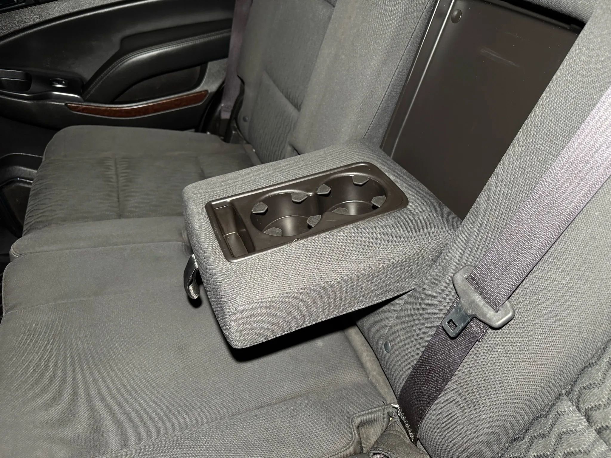 Used 2016 GMC Yukon SLE w/ HD Trailering Package image 27