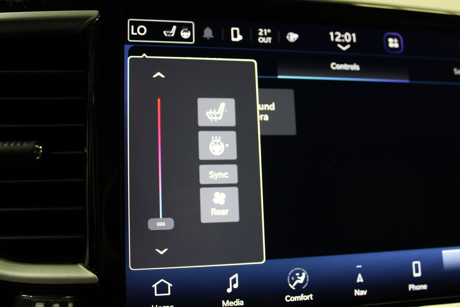 Used 2021 Chrysler Pacifica Touring-L FWD image 34
