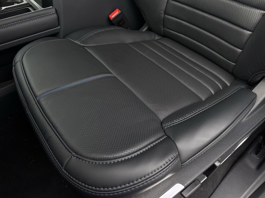 New 2026 Ford F250 Platinum image 24