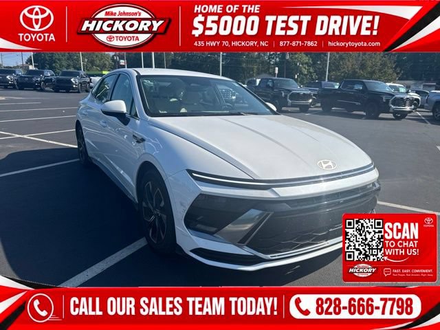 Used 2025 Hyundai Sonata SEL FWD image 1
